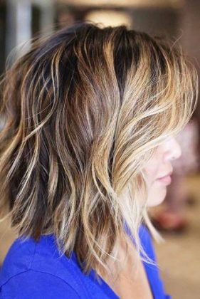 47 Sexy Shoulder Length Haircuts For A Stunning Look - GlamiVibe