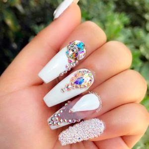 43 Stunning White Coffin Nails Designs - GlamiVibe